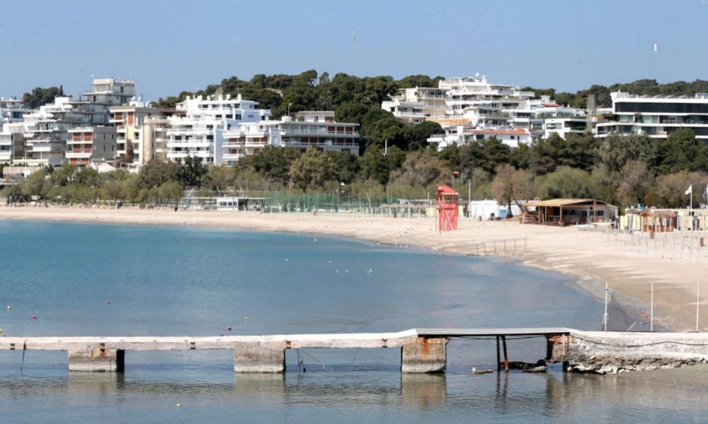 Γ. Κωνσταντέλλος: Σε επίπεδο αισχροκέρδειας η εκμετάλλευση της πλαζ Βουλιαγμένης από την ΕΤΑΔ